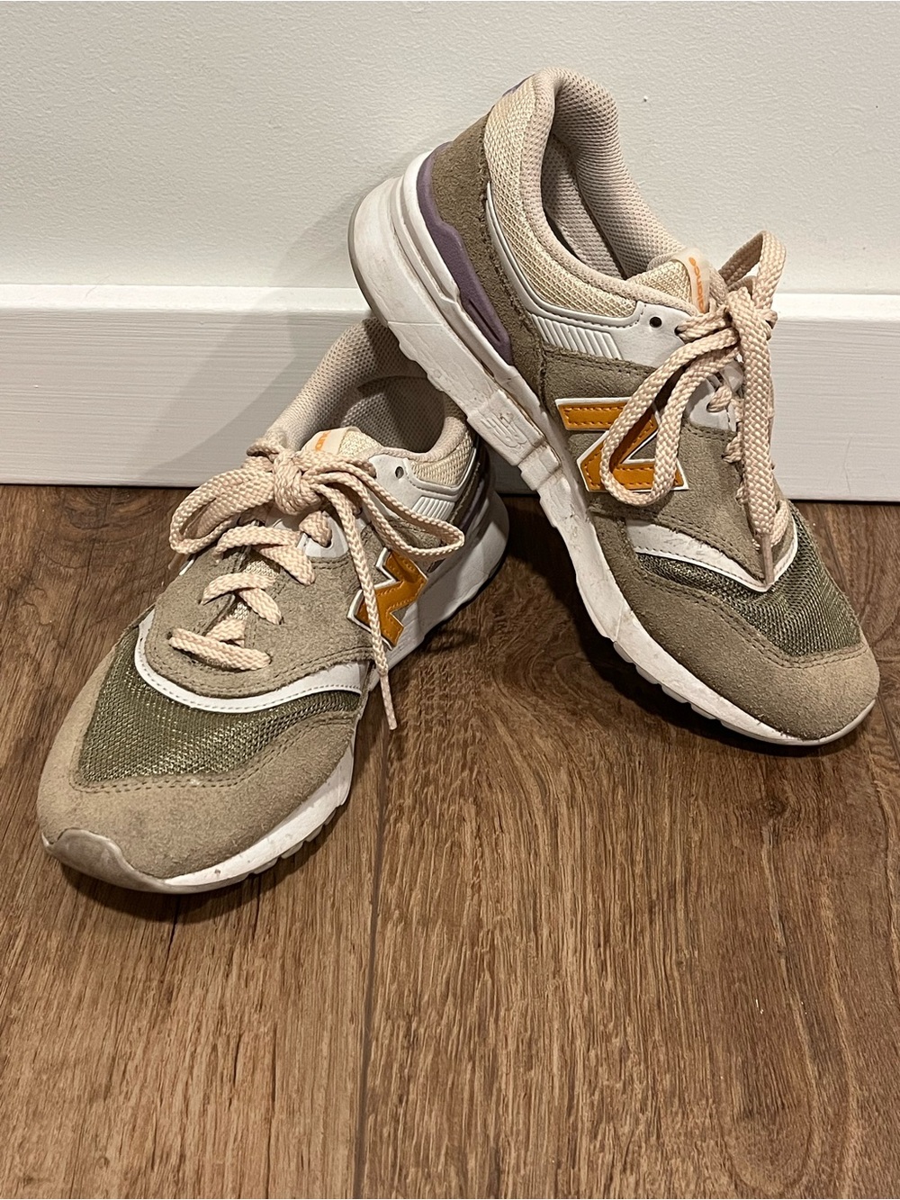 {New Balance} Women’s 997H Sneakers